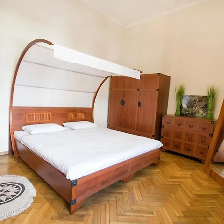 Vidfort вороного לבוב